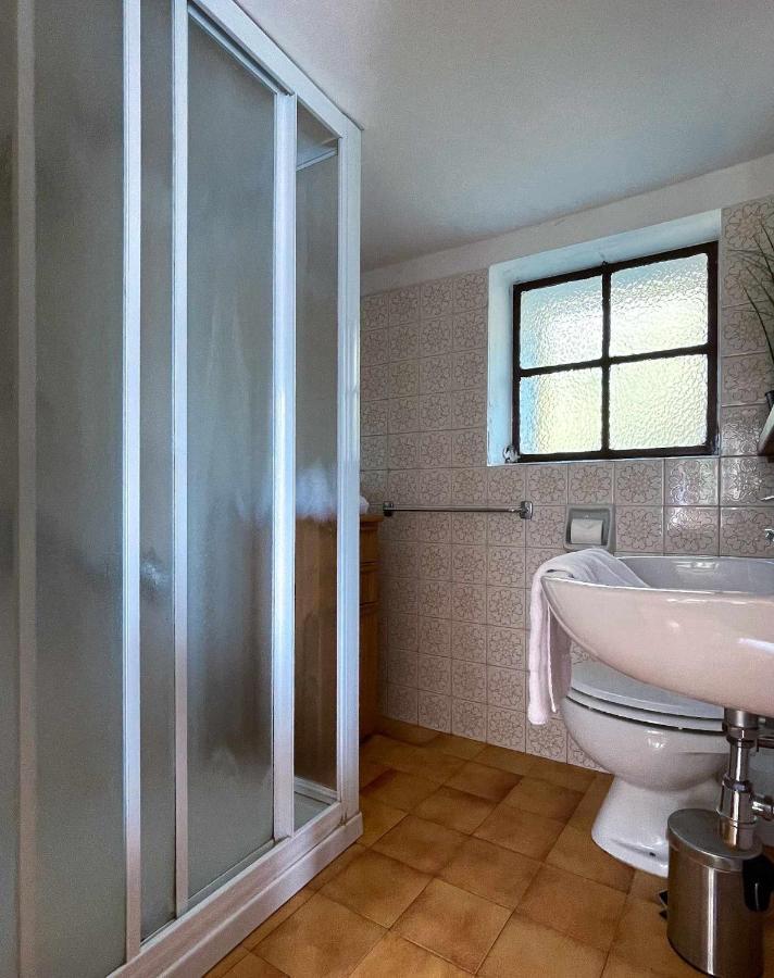 Breva Loft Tra Gli Ulivi Ed Il Lago เบลลาโจ ภายนอก รูปภาพ