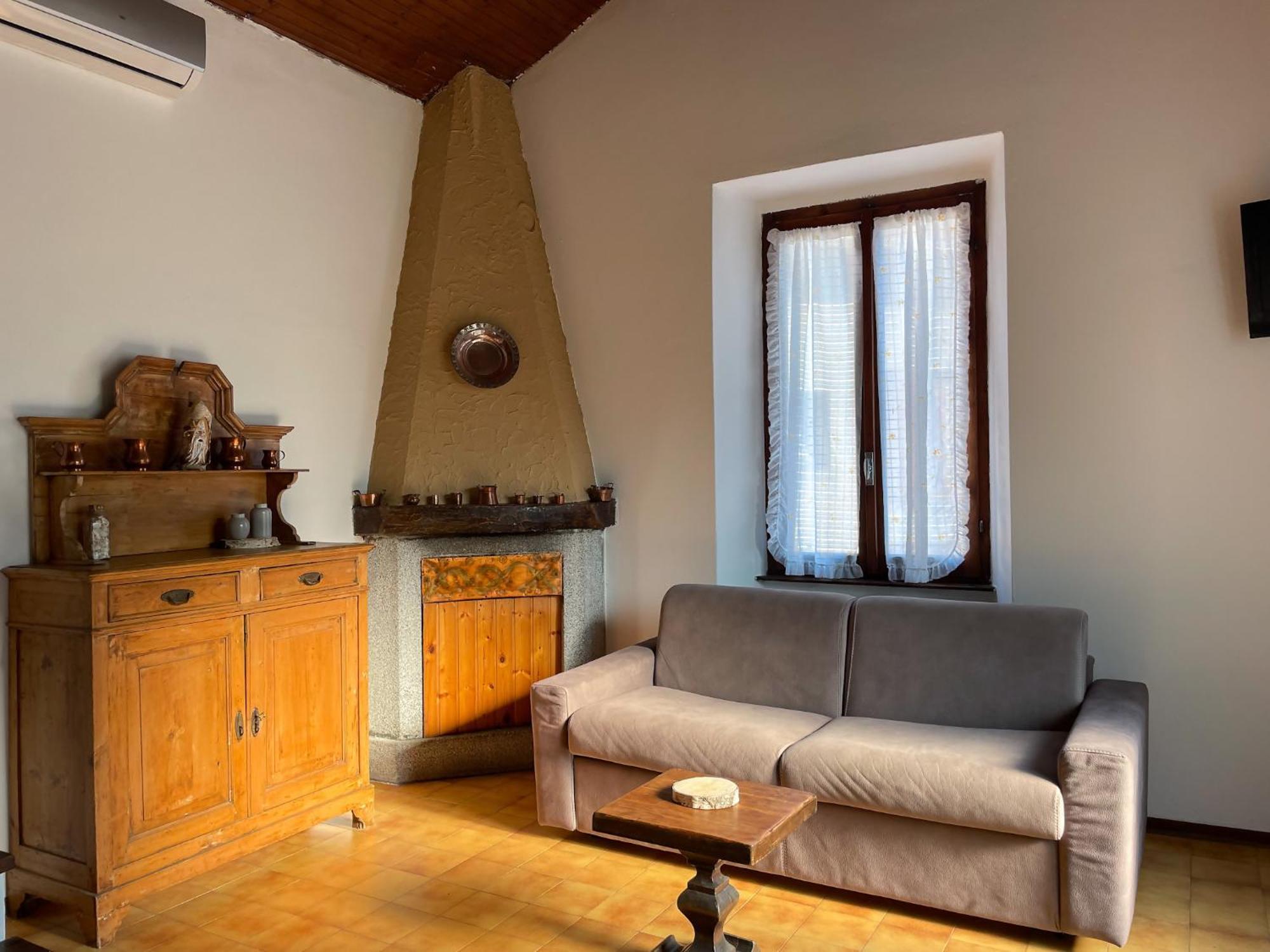 Breva Loft Tra Gli Ulivi Ed Il Lago เบลลาโจ ภายนอก รูปภาพ